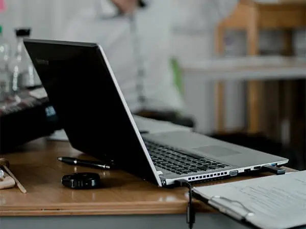 ish schule digitalisierung laptop